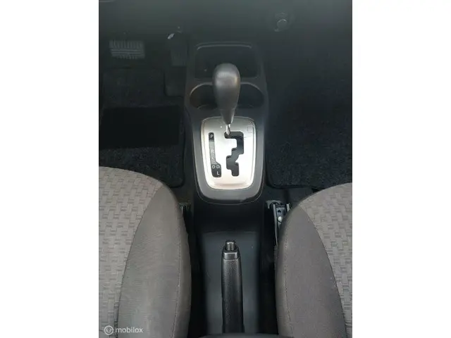 Mitsubishi Space Star 1.0 Intense 2016 Benzine 10