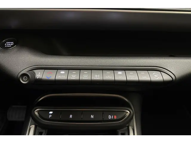 Jeep Avenger Summit 54 kWh 2025 Elektrisch 25