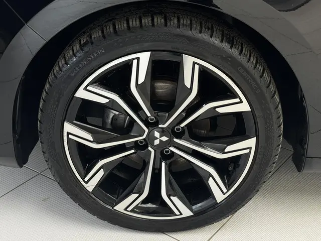 Mitsubishi Colt 1.0T MT First Edition 2024 Benzine 22