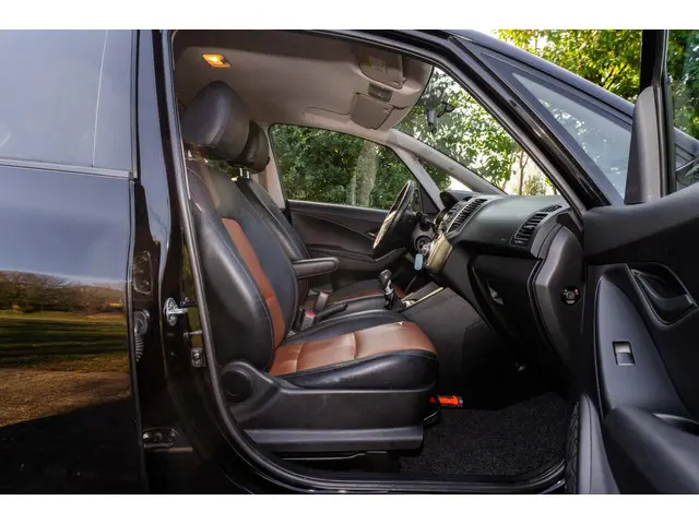 Hyundai ix20 1.4i Pro 77.100 km + NAP NL-auto 2013 Benzine 16