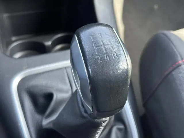 Citroën C3 1.2 PureTech S&S Shine 2017 Benzine 26