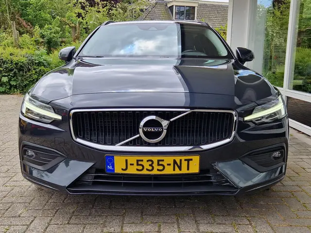 Volvo V60 2.0 T4 Momentum 2019 Benzine 8