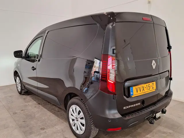 Renault Express 1.5 dCi 75 Comfort + 2023 Diesel 4
