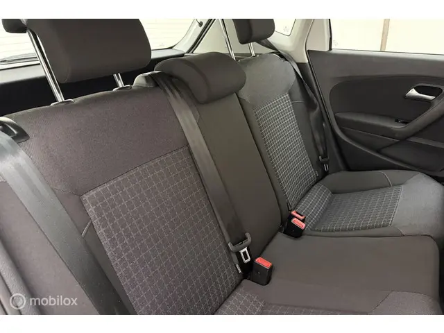 Volkswagen Polo 1.2 TSI Comfortline 2015 Benzine 13