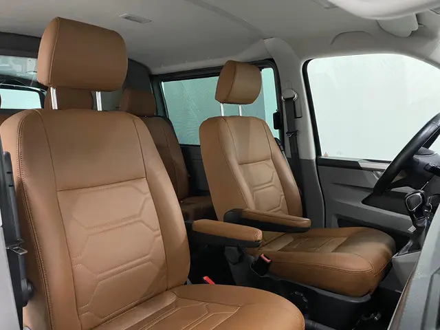 Volkswagen Transporter 2.0 TDI L2H1 30 DC 2021 Diesel 34
