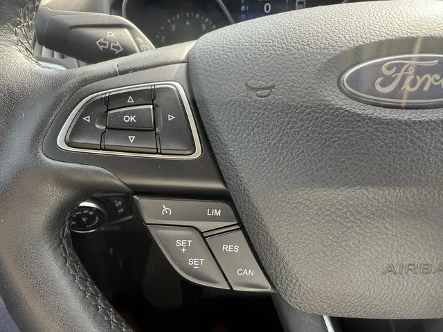 Ford Focus Wagon 1.0 Ecoboost Titanium 2016 Benzine 13