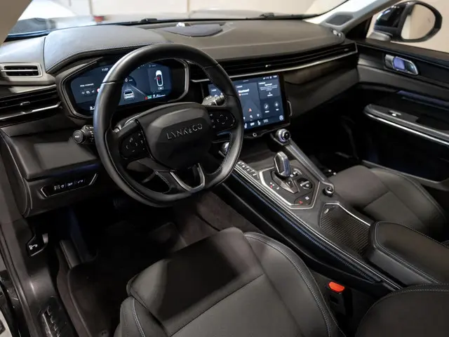 Lynk & Co 01 1.5 / 261pk / Blackstyle 2022 Hybride Benzine 40