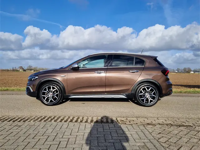 Fiat Tipo Cross 1.0 Life 2021 Benzine 2