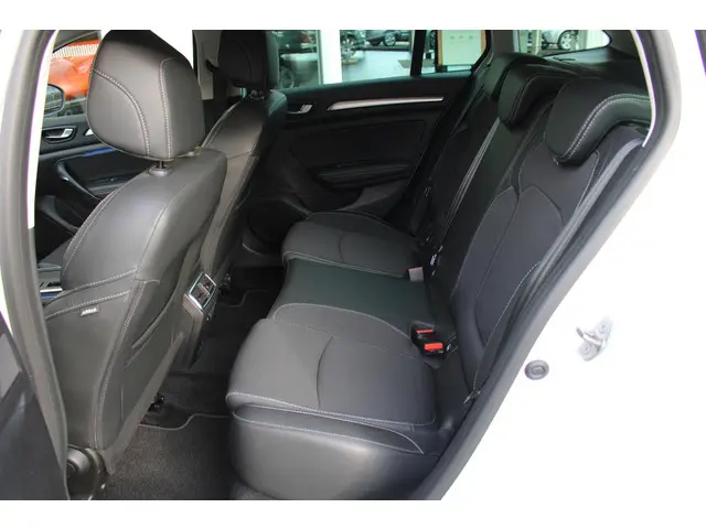 Renault Mégane Estate 1.3 TCe 140 Techno 2023 Benzine 29