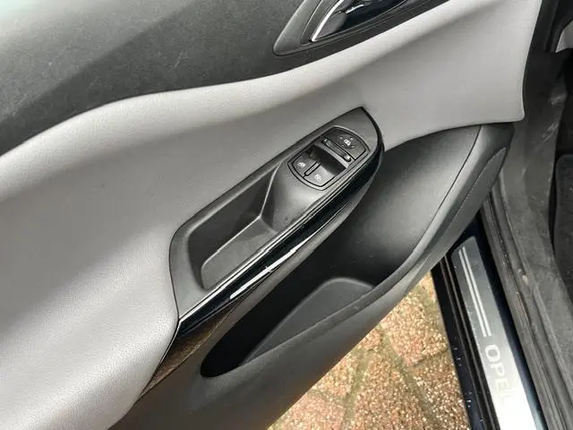 Opel Corsa 1.4 Online Edition 2.0 2019 Benzine 12
