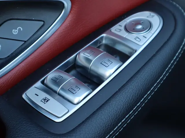 Mercedes-Benz GLC Coupé 250 4MATIC 2017 Benzine 12