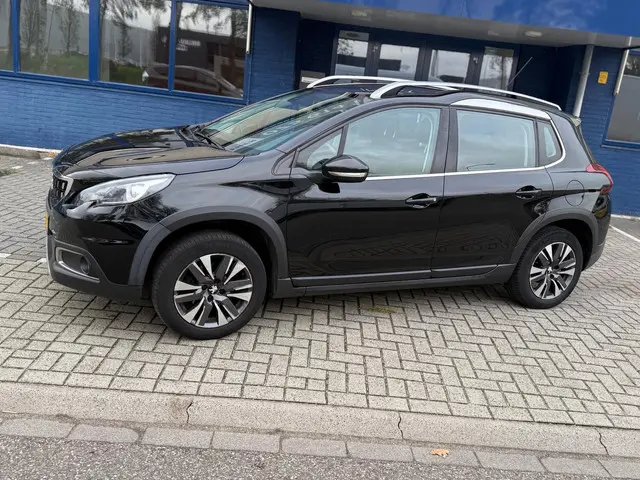 Peugeot 2008 1.2 PureTech Allure 2017 Benzine 2