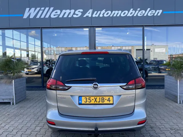 Opel Zafira Tourer 1.4 Cosmo 2012 Benzine 11
