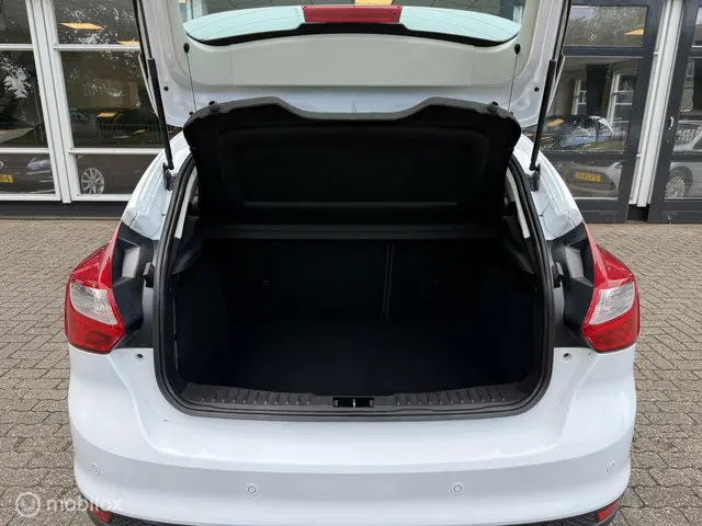 Ford Focus 1.6 TDCI Titanium 2012 Diesel 8
