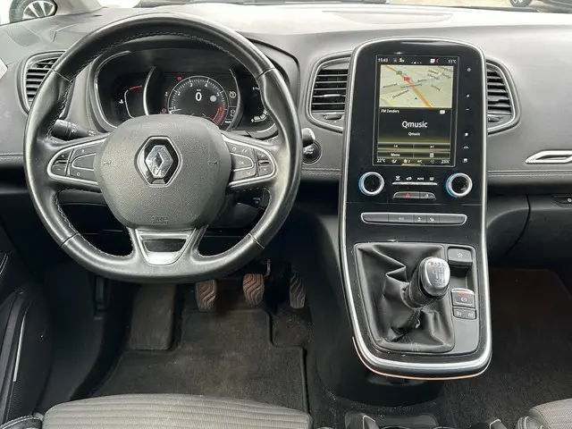 Renault Scénic 1.2 TCe Bose 2017 Benzine 10