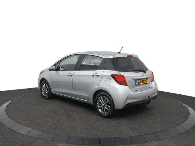 Toyota Yaris 1.3 VVT-i Dynamic 2017 Benzine 12