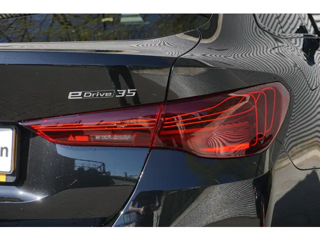 BMW i4 Gran Coupé eDrive35 2025 Elektrisch 23