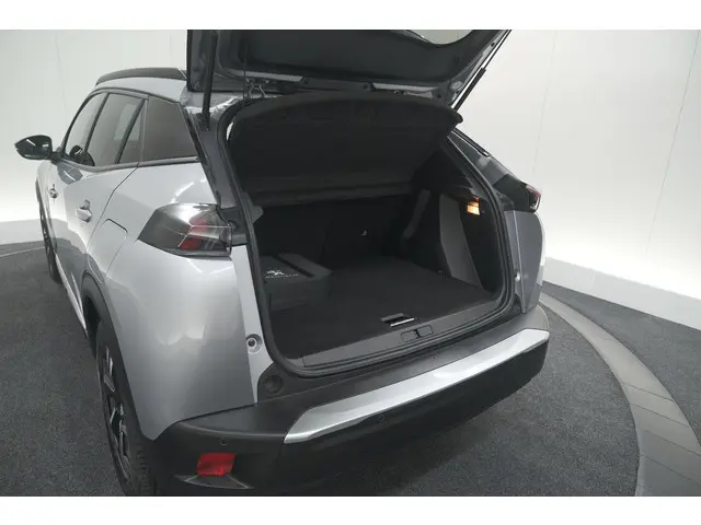 Peugeot e-2008 EV Allure 50 kWh 2021 Elektrisch 61