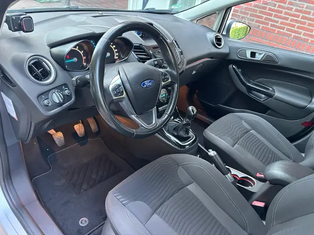 Ford Fiesta 1.0 EcoBoost Titanium 2012 Benzine 18