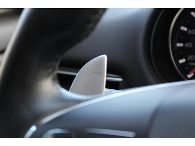 Maserati Levante 2.0 Hybrid Executive 2022 Benzine 33