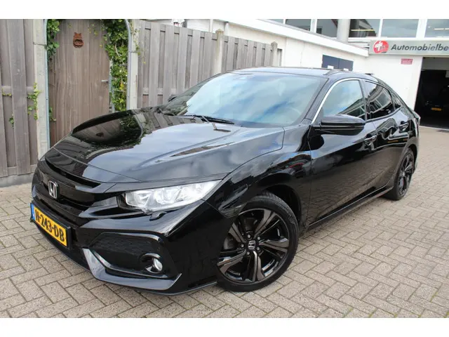 Honda Civic 1.0 i-VTEC Premium Automaat 2020 Benzine 2