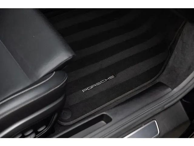 Porsche 911 3.8 Turbo 2021 Benzine 48