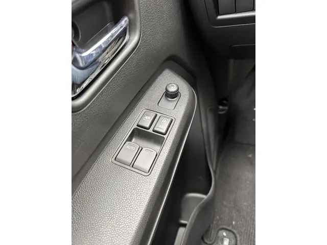 Suzuki Ignis 1.2 Smart Hybrid Select 2024 Benzine 15