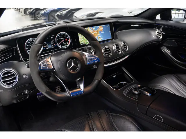Mercedes-Benz S-Klasse Coupé AMG 63 4Matic 2015 Benzine 2