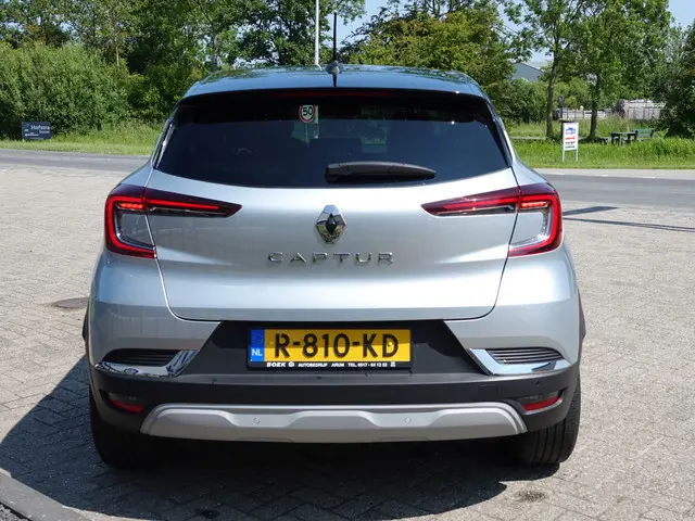 Renault Captur 1.0 TCe 90PK Intens 2022 Benzine 8