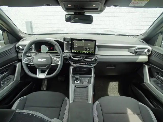 Dacia Bigster 1.8 Hybrid 155 Journey 2025 Hybride Benzine 3