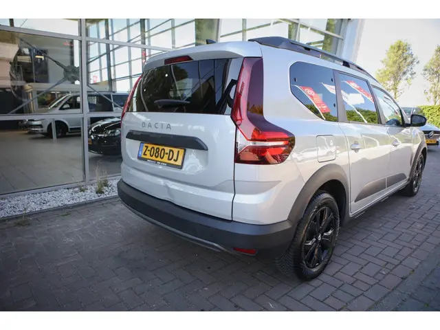Dacia Jogger 1.0 TCe Extreme 7p. VERKOCHT 2022 Benzine 24