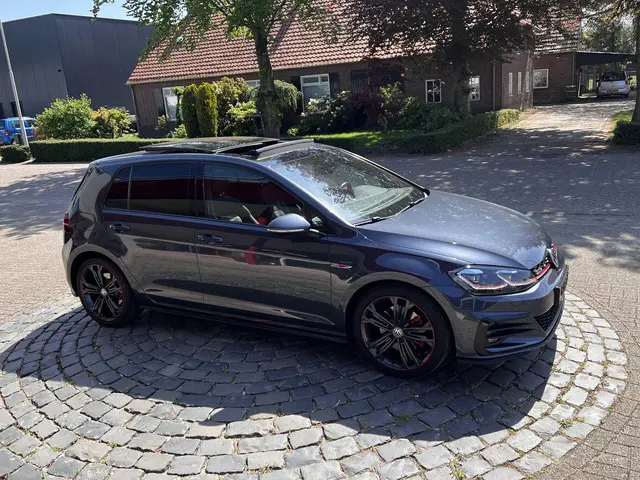 Volkswagen Golf 2.0 TSI GTI 2017 Benzine 23