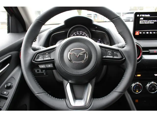Mazda 2 1.5 e-SkyActiv-G 90 Homura 2025 Benzine 17