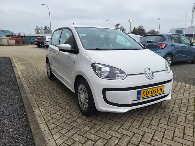 Volkswagen up! 1.0 move up! BlueMotion 2016 Benzine 4