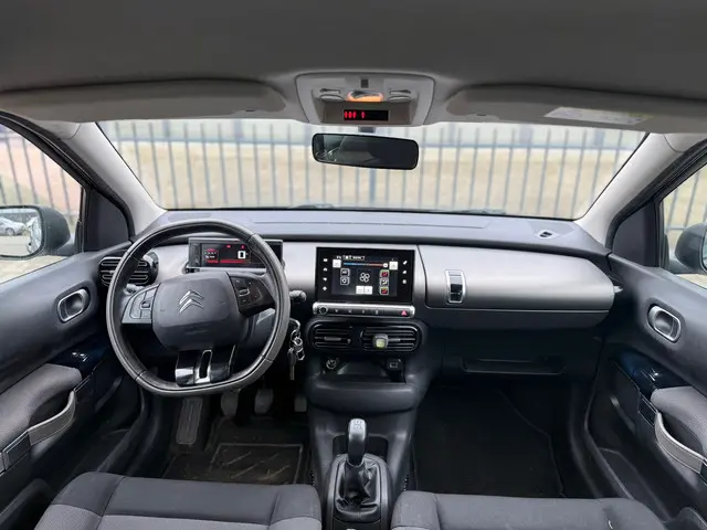 Citroën C4 Cactus 1.2 PureTech Business 2015 Benzine 14