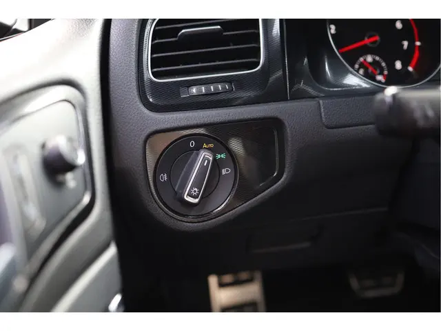 Volkswagen Golf 2.0 TSI GTI | 2013 Benzine 16