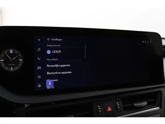 Lexus ES 300h Business Line 2023 Hybride Benzine 47