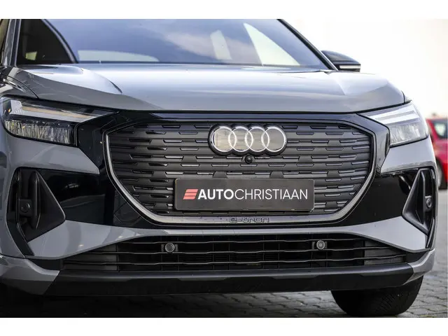 Audi Q4 e-tron 35 S edition 55 kWh 2022 Elektrisch 19