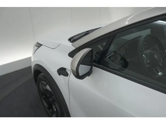 Renault Captur Mild Hybrid 160 EDC Techno 2024 Benzine 18