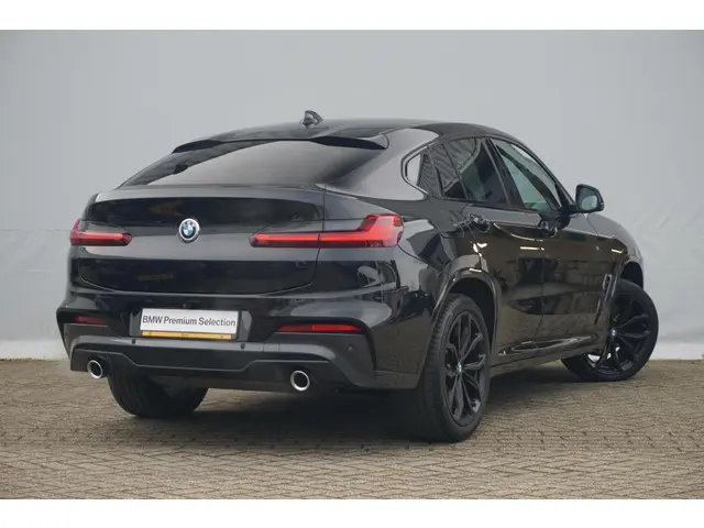 BMW X4 xDrive20i 2019 Benzine 2
