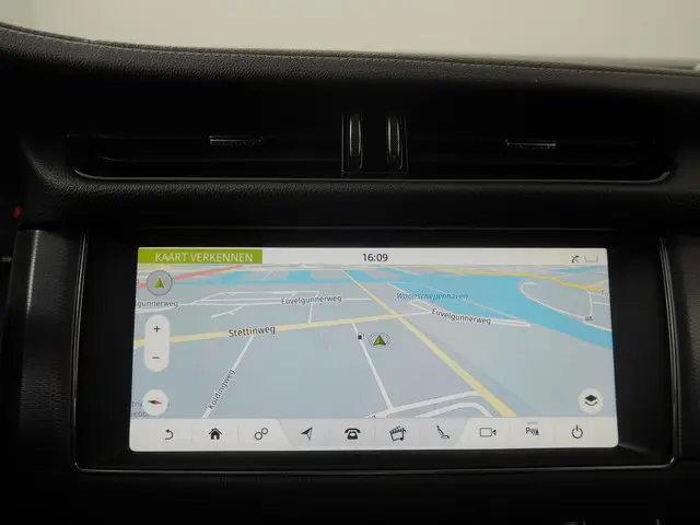 Jaguar XF 2.0d Portfolio 2018 Diesel 17