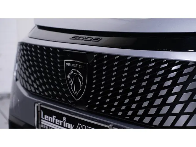 Peugeot 5008 1.2 PureTech Allure 2024 Benzine 13