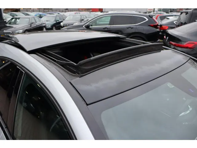 Mercedes-Benz A-Klasse 250 Sport Ambition 2014 Benzine 4