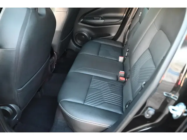 Nissan Juke 1.0 DIG-T Tekna 2025 Benzine 14