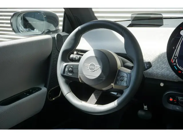 MINI 3-Deurs Cooper E 2025 Elektrisch 25