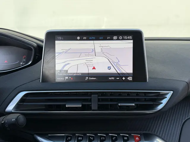 Peugeot 5008 1.2 PureTech/ Navi/PDC/AUT/7-Zits 2019 Benzine 9