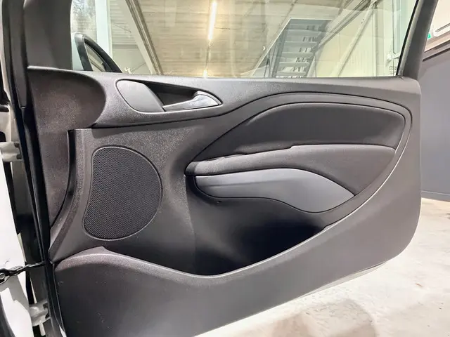 Opel ADAM 1.2 City (AIRCO) 2015 Benzine 12