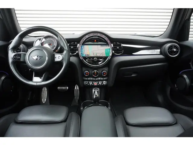 MINI 5-Deurs Cooper 2022 Benzine 9