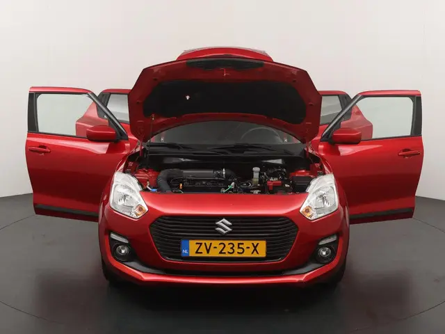 Suzuki Swift 1.2 Sportline 2019 Benzine 24