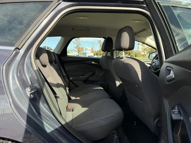 Ford Focus Wagon 1.0 EcoBoost Titanium 2014 Benzine 11